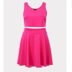 Dresses - Designer Pink crop top and skirt 2 piece set Dresses - Designer Pink crop top and skirt 2 piece set